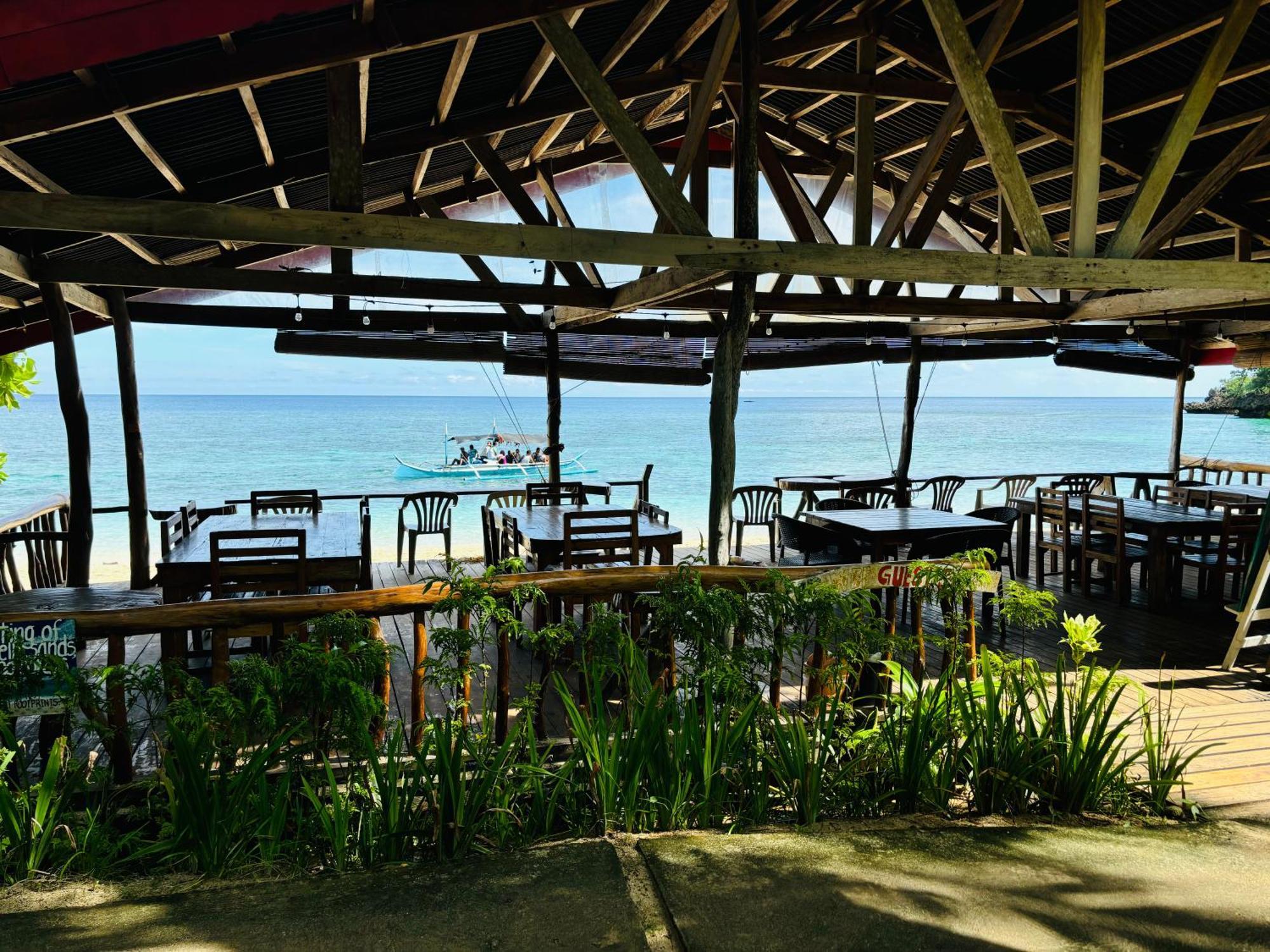 White Beach Front And Cottages Buruanga Екстер'єр фото