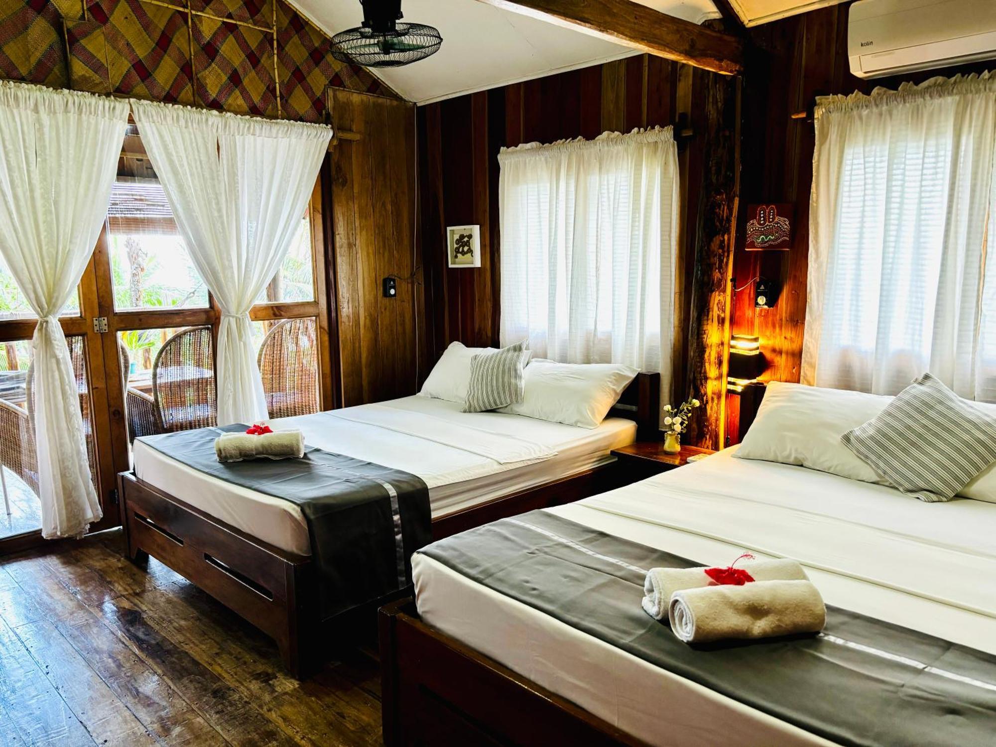 White Beach Front And Cottages Buruanga Екстер'єр фото