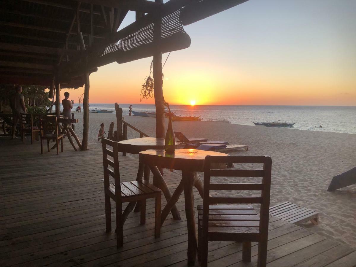 White Beach Front And Cottages Buruanga Екстер'єр фото