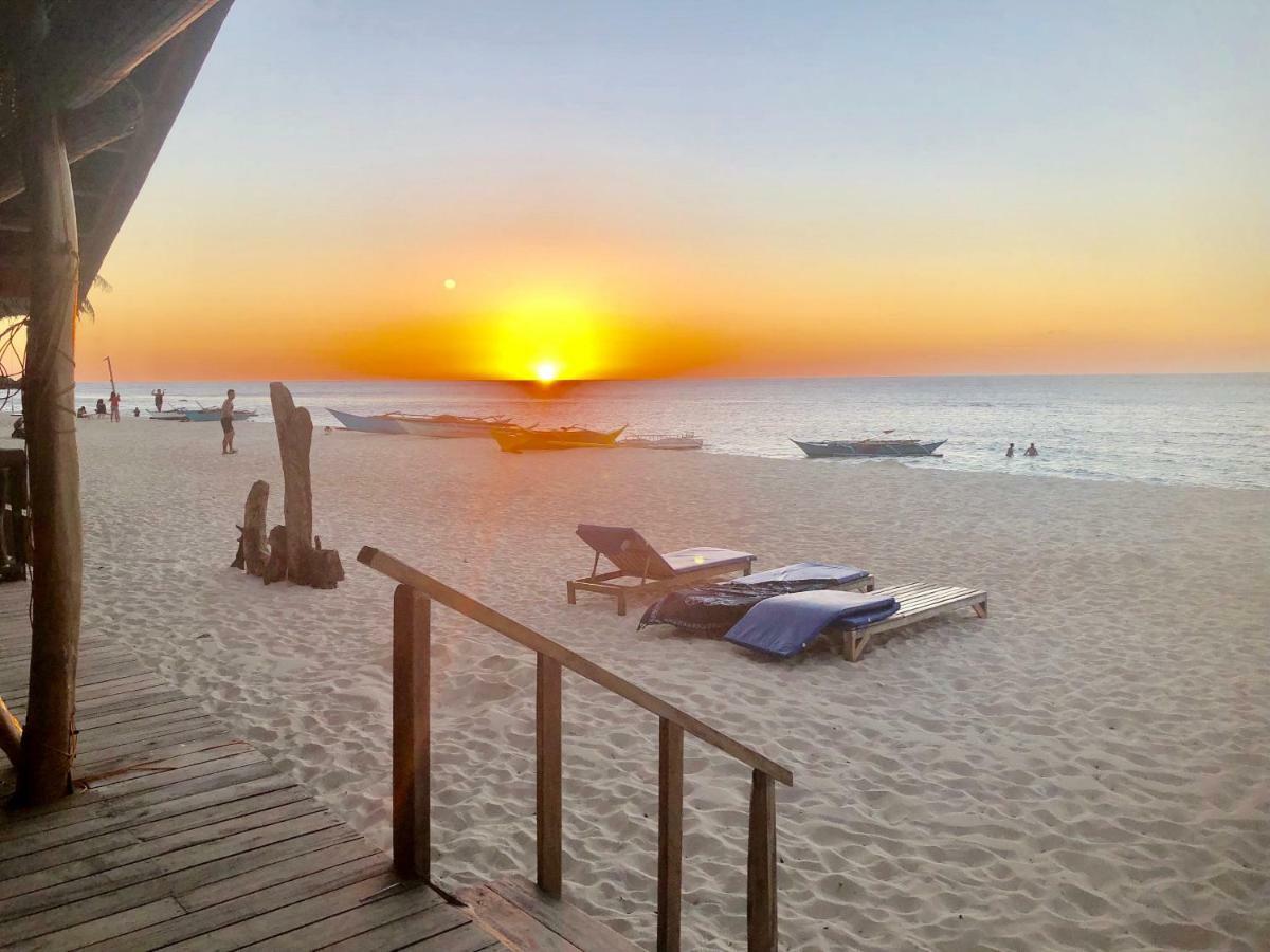 White Beach Front And Cottages Buruanga Екстер'єр фото