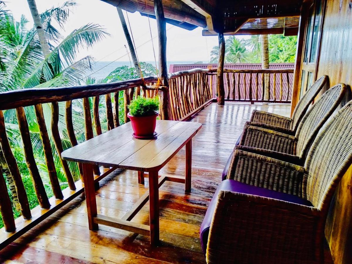 White Beach Front And Cottages Buruanga Екстер'єр фото